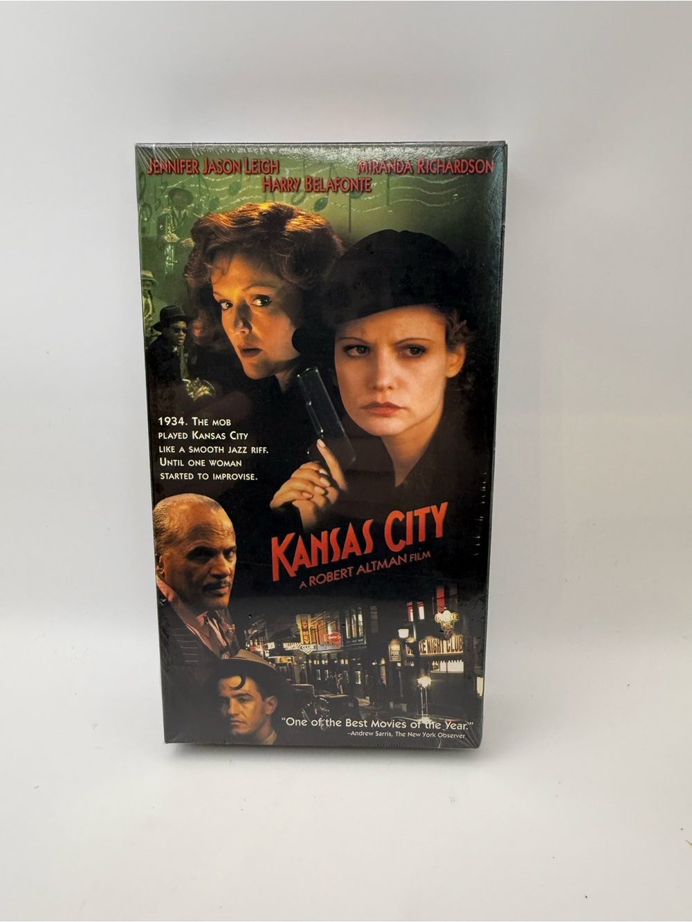 Kansas City VHS Tape
Robert Altman Jennifer
Jason Leigh Harry
Belafonte 1997